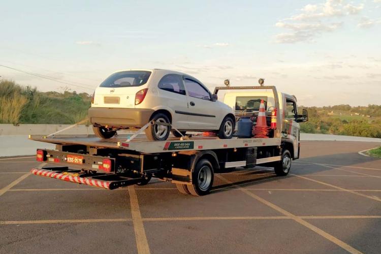 Guincho rodoviário na SROeste do DER/PR