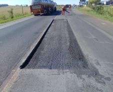 PR-092, entre Jaguariaíva, passando por Arapoti, ambas nos Campos Gerais, até Wenceslau Braz, no Norte Pioneiro, passa por serviços de remendos e de microrrevestimento asfáltico.