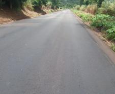 Serviços de remendos na PR-082, foto Depois