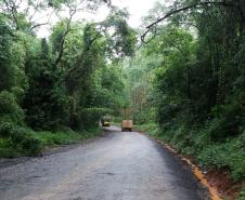 Trecho não pavimentado da PR-160 entre Imbaú e Reserva, após chuva