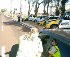 Funcionárias do DER e soldados da BPRv realizam blitz educativa