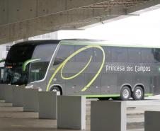 Ônibus na rodoviária de Curitiba