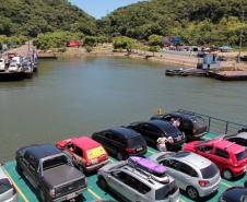 Ferry-boat em operação