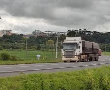 Trecho da PR-340, em Castro, após serviços de conservação