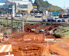 Andamento das obras no trevo Cataratas, em Cascavel