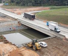 Pontes na duplicação da PR-092
