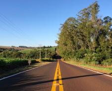 Serviços de conservação na PR-575