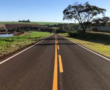 Serviços de conservação na PR-575