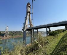 Ponte vista do Marco das 3 Fronteiras