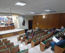 Sessão de abertura de envelopes