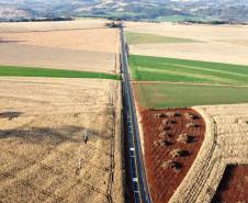 Serviços na PR-170 entre Apucarana e Borrazópolis