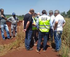 Reunião técnica no local da obra