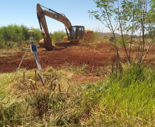 Serviços preliminares de limpeza da camada vegetal