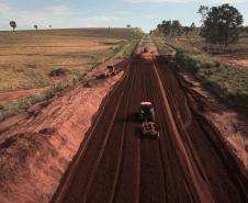 Com investimentos de R$ 1,1 bilhão, Estado vai entregar 250 km de obras rodoviárias em 2022