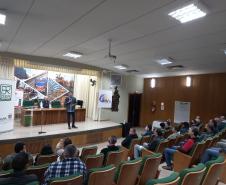 Abertura do curso de Agentes de Trânsito no auditório do DER/PR