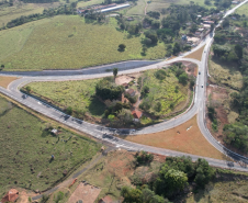 Curva concluída na PR-151 em Ribeirão Claro