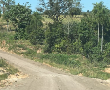Serviços na PR-478 em Loanda