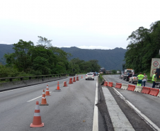 Serviços de operação de tráfego do DER/PR na BR-277