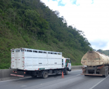 Serviços de operação de tráfego do DER/PR na BR-277