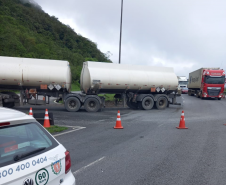 Serviços de operação de tráfego do DER/PR na BR-277