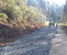 PR-446, entre Porto Vitória e Santo Antônio do Iratim, distrito de Bituruna