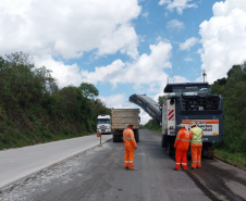 Serviços da obra de whitetopping na PRC-280
