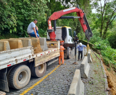 Implantação de barreiras New Jersey