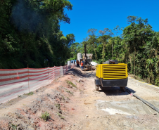 Serviços no km 7 da Estrada da Graciosa