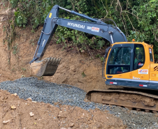 Serviços no km 8