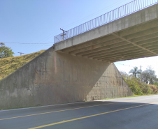 Viaduto R. Newton Laporte