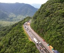 Serviços na BR-277