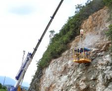 Serviços na BR-277