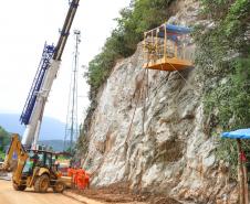 Serviços na BR-277