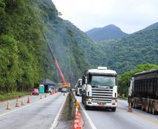Serviços na BR-277