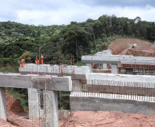 Nova ponte na duplicação da Rodovia dos Minérios, entre Curitiba e Almirante Tamandaré