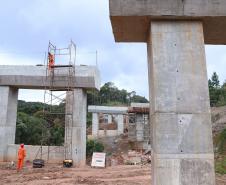 Nova ponte na duplicação da Rodovia dos Minérios, entre Curitiba e Almirante Tamandaré