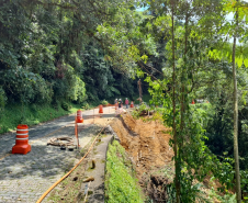 Serviços de recuperação da Estrada da Graciosa