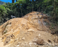 Serviços de recuperação da Estrada da Graciosa