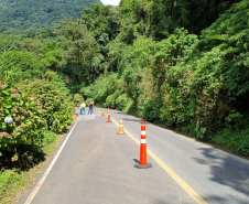 Serviços de recuperação da Estrada da Graciosa