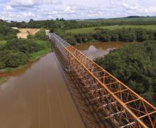 Ponte do Rio da Várzea entre a Lapa e Campo do Tenente