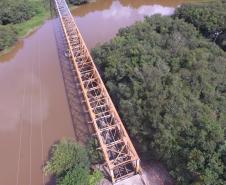 Ponte do Rio da Várzea entre a Lapa e Campo do Tenente