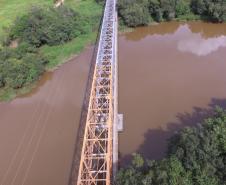 Ponte do Rio da Várzea entre a Lapa e Campo do Tenente