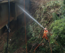 Obras na Ponte sobre Rio Jararaca