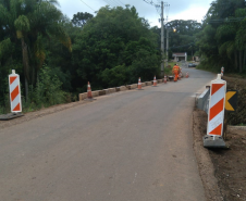 Obras na Ponte sobre Rio Jararaca