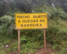 PR-092 km 137 - sinalização de emergência