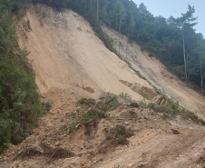 Início dos serviços de recuperação da PR-092, em Doutor Ulysses