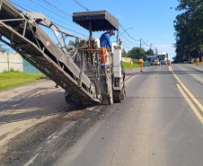 Serviços de fresagem na PR-151 entre Ponta Grossa e Palmeira