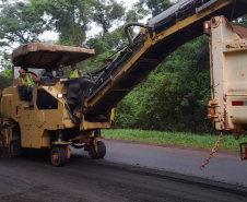 Serviços de conservação na PR-497 entre Missal e São Miguel do Iguaçu