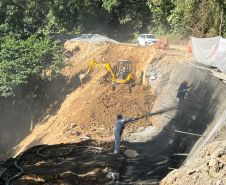 Obras na Estrada da Graciosa - km 11+200