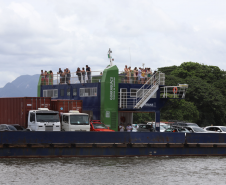 Ferry boat em operação